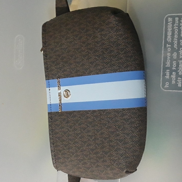 MICHAEL KORS BELT WALLET Size L/XL NWT. - Picture 8 of 9